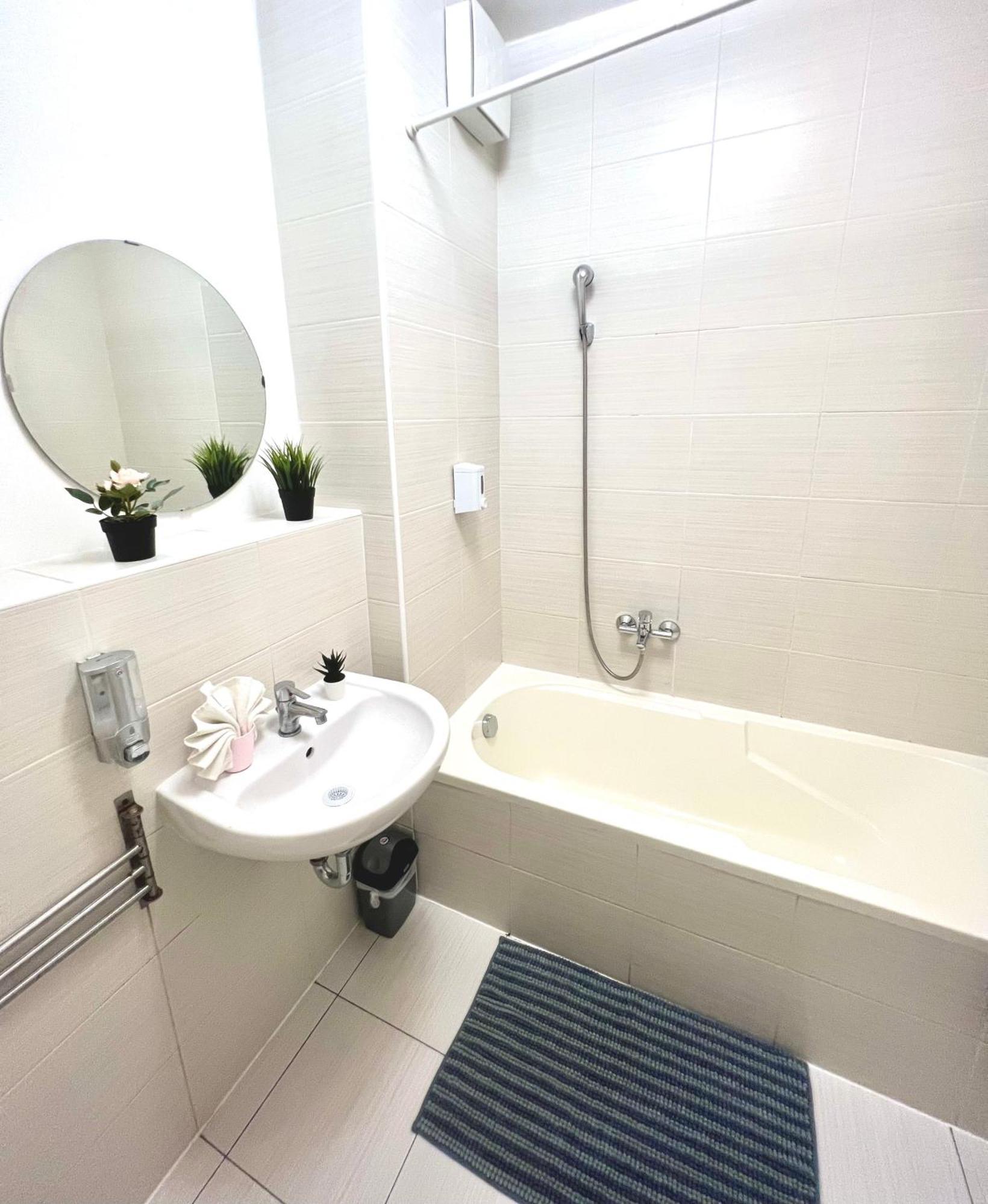 בודפשט Mono Residence With Free Parking מראה חיצוני תמונה