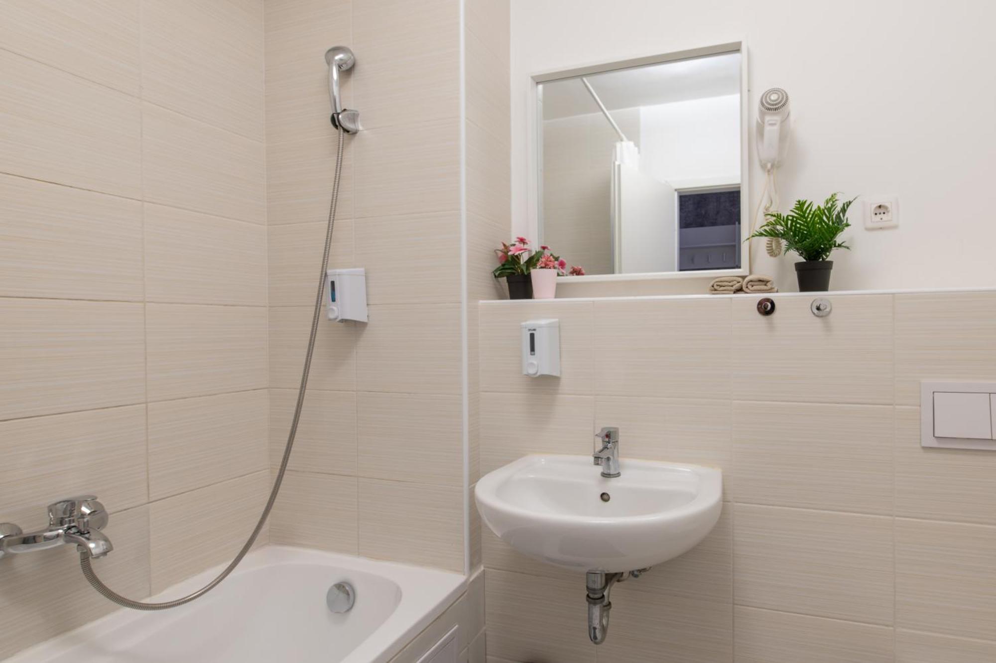 בודפשט Mono Residence With Free Parking מראה חיצוני תמונה